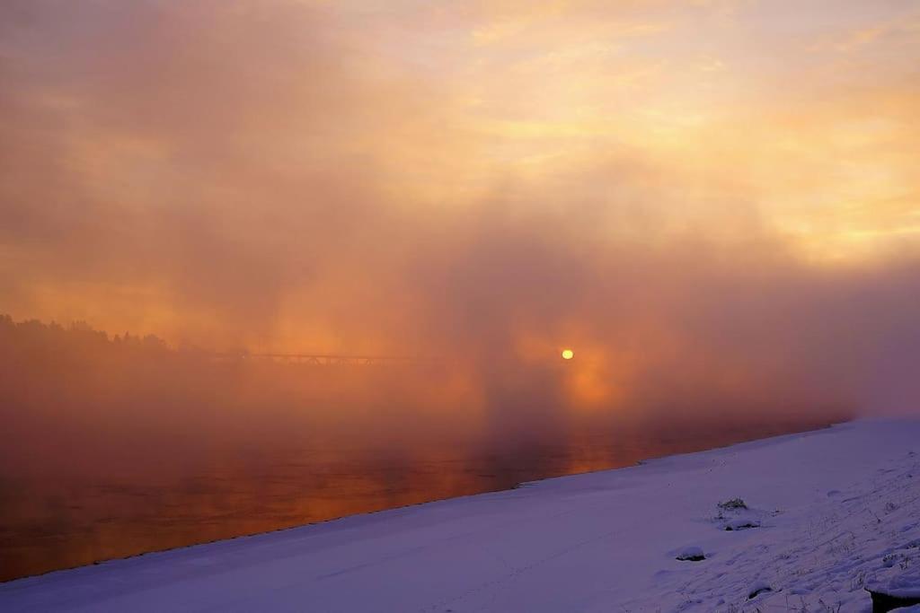 Holiday Pink Pearl Apartment Rovaniemi Bagian luar foto