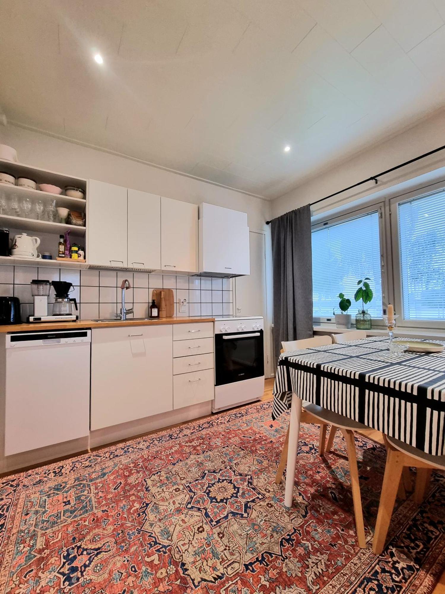 Holiday Pink Pearl Apartment Rovaniemi Bagian luar foto